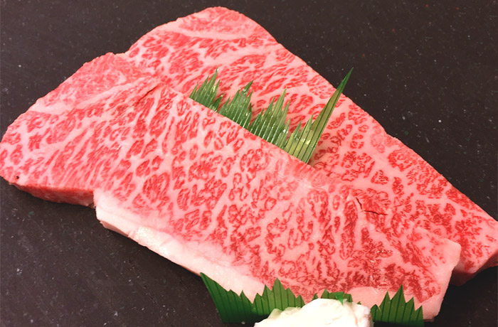 神戸牛サーロインステーキとは最高の肉質を持つ部位