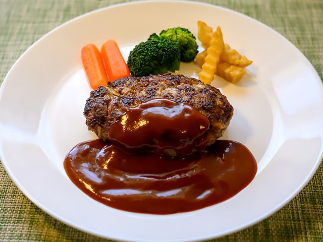 神戸牛手造りハンバーグステーキ「菊華」